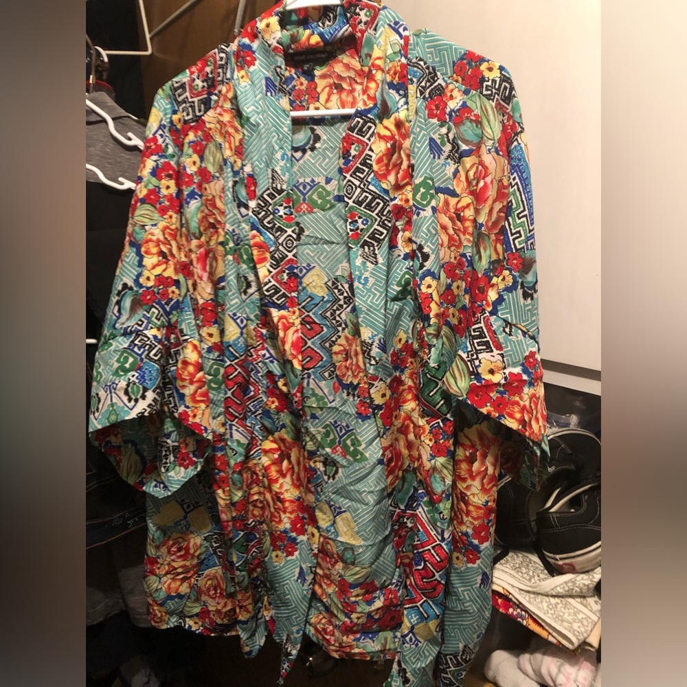 Unique Spectrum Bold Kimono Jacket- 763 $30 or $25 w/offer